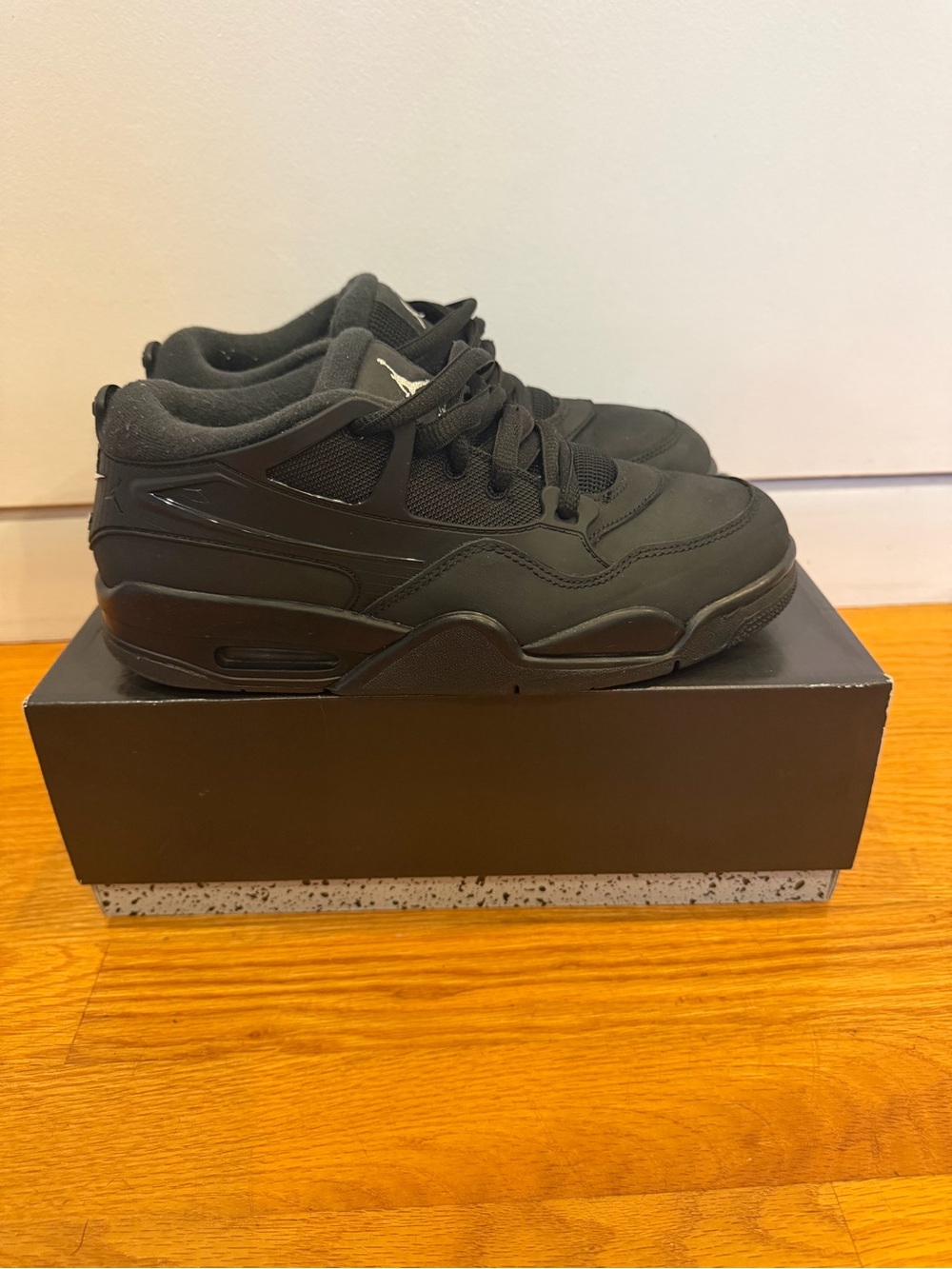 Jordan Men's Black Low-Top Sneakers